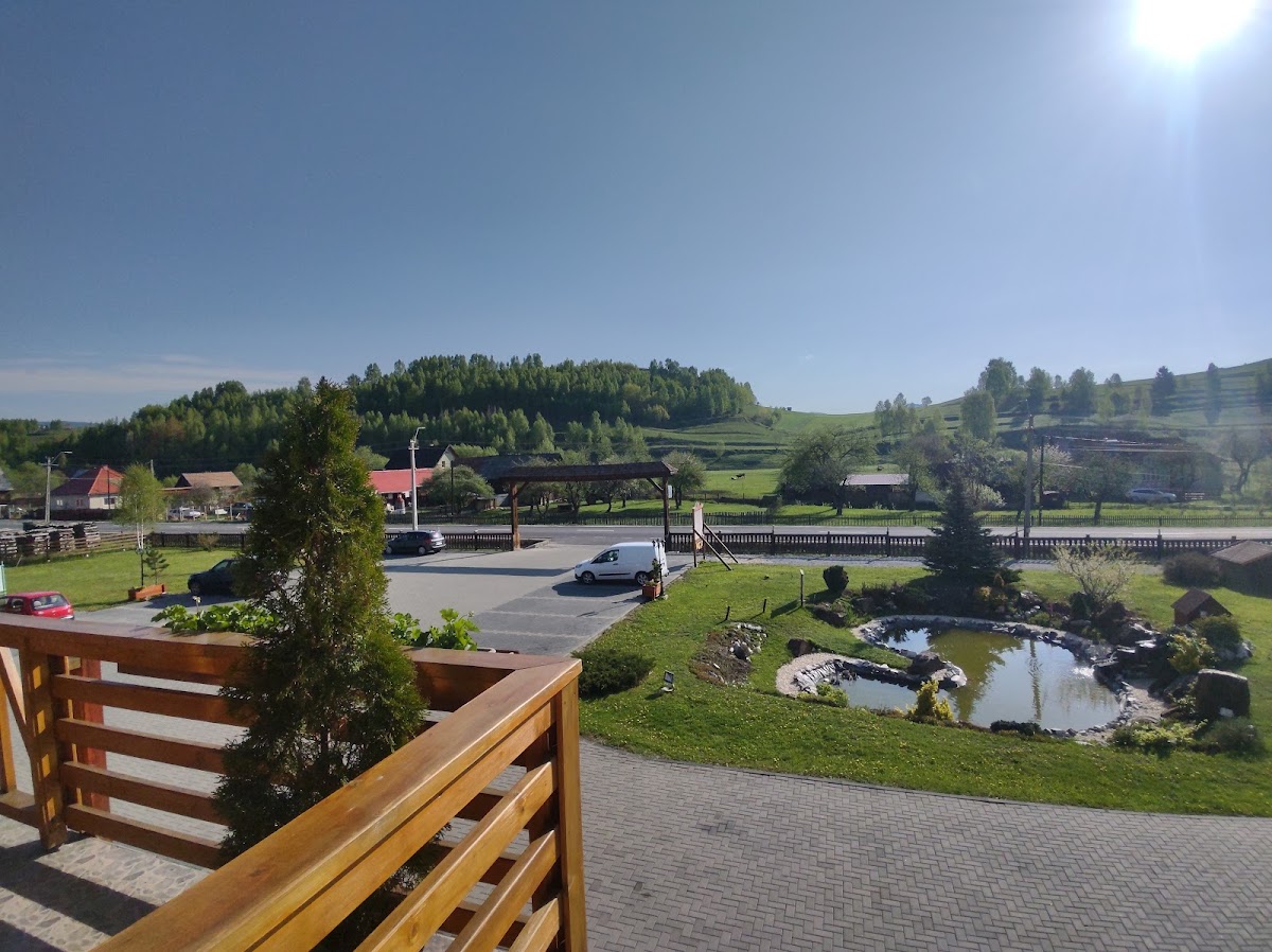 Pensiunea Kárpátia - foto 1