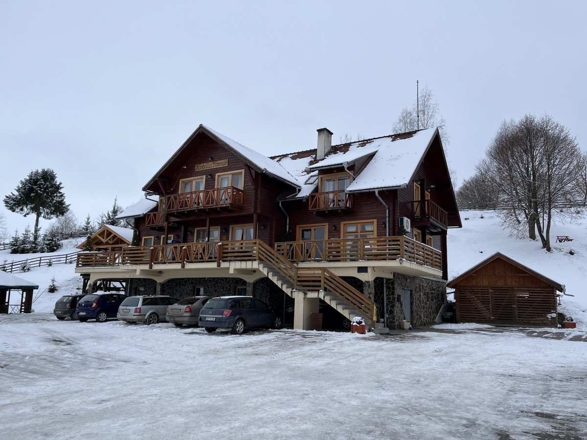 Pensiunea Kárpátia - foto 3