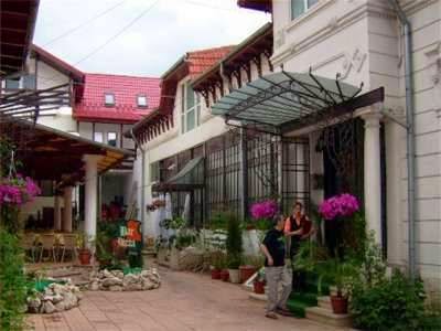 Pensiunea Kokett - foto 1