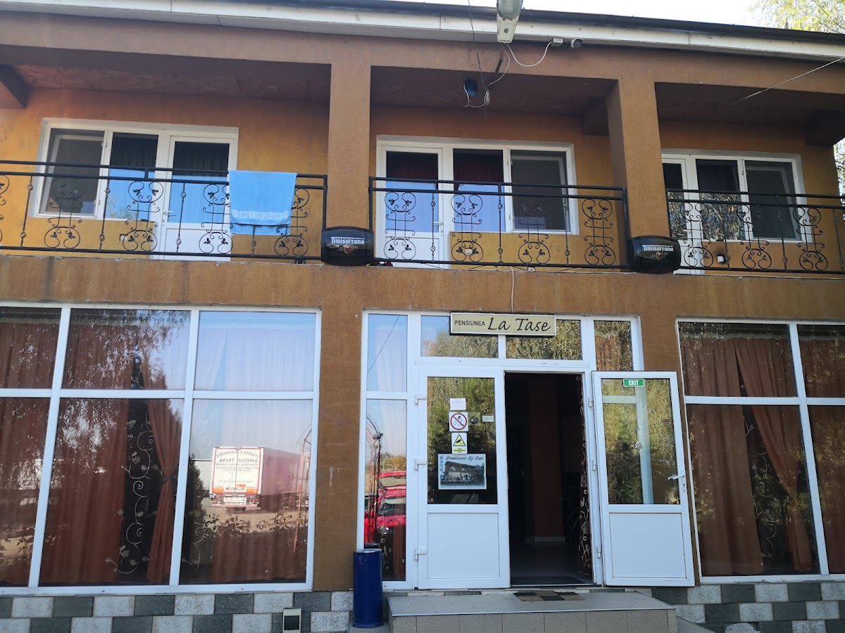 Pensiunea La Tase - foto 1