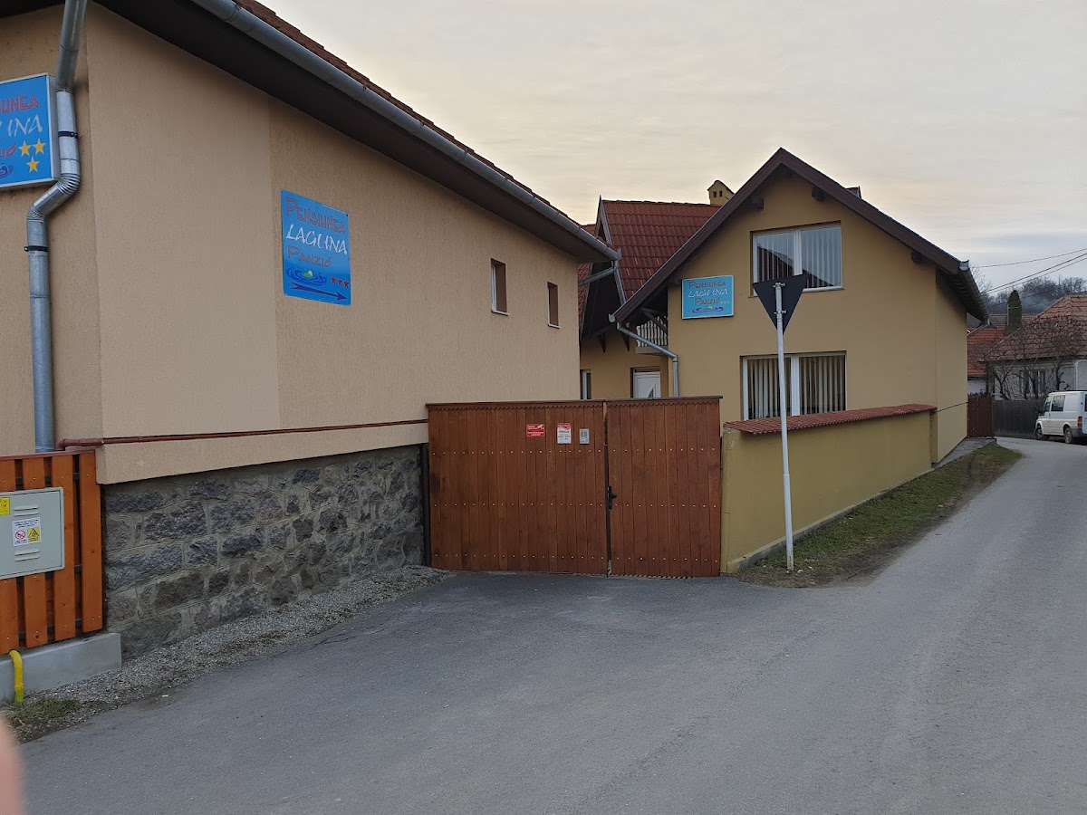 Pensiunea Laguna