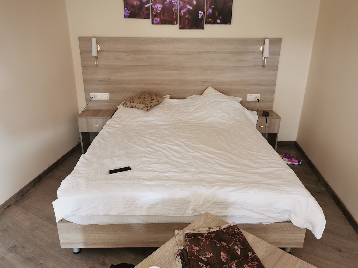 Pensiunea MAQ Lacul Negru - foto 2