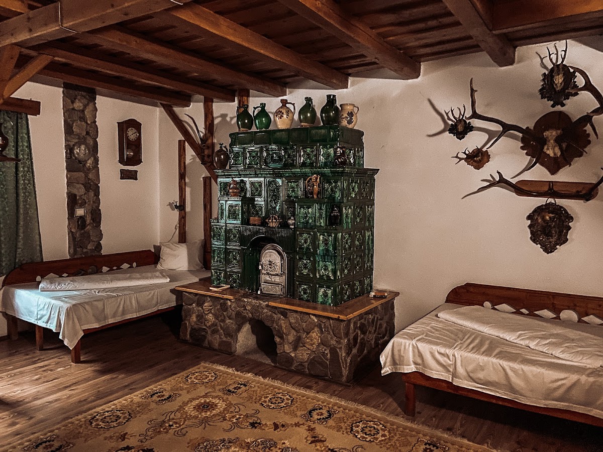 Pensiunea Mioritică - foto 2