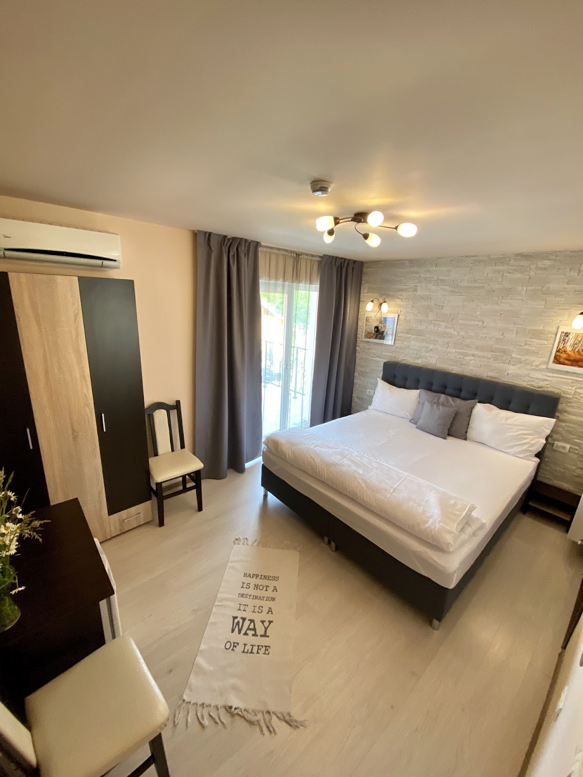 Pensiunea Muntii Aninei - foto 2