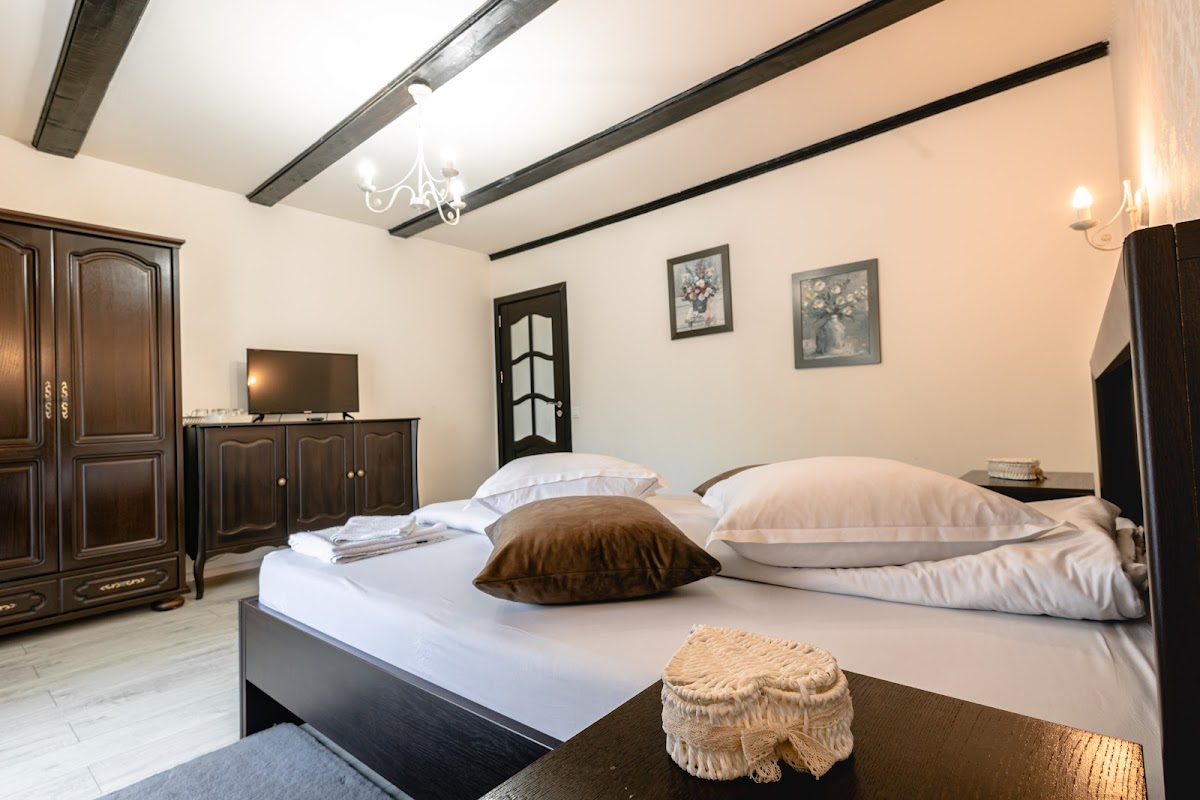 Pensiunea Poiana Avrigului - foto 4