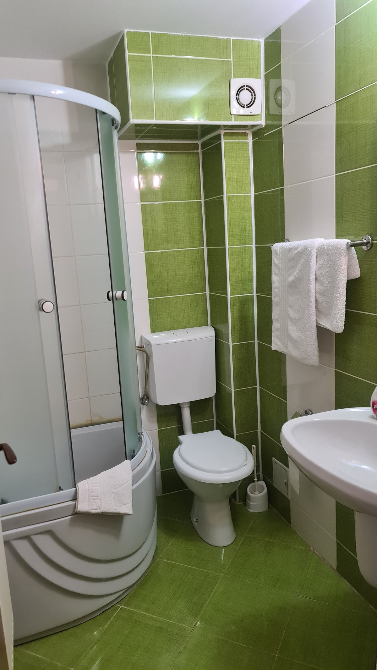 Pensiunea Pusca si Cureaua Lata