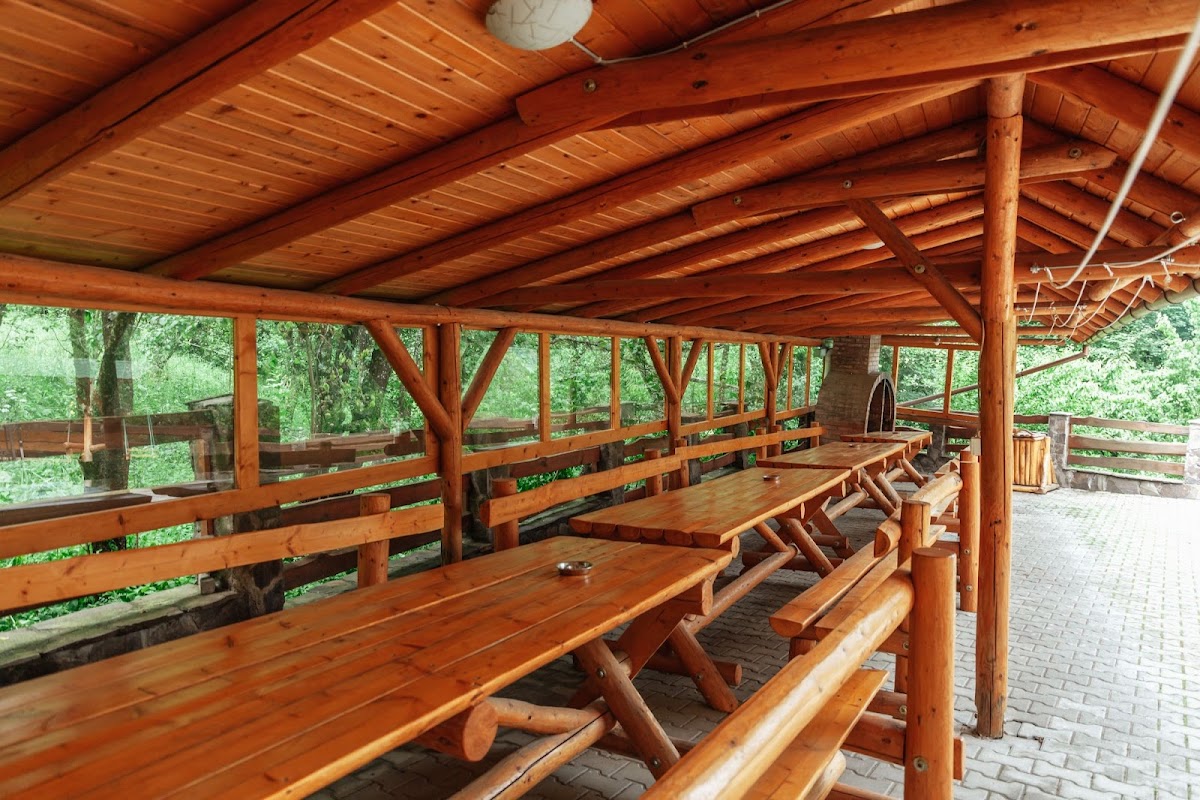 Pensiunea-Restaurant Páva