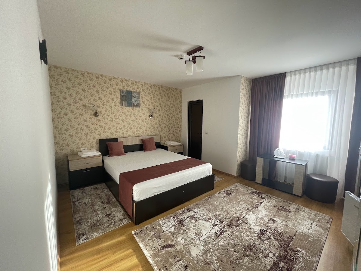 PENSIONE ROYAL - foto 2