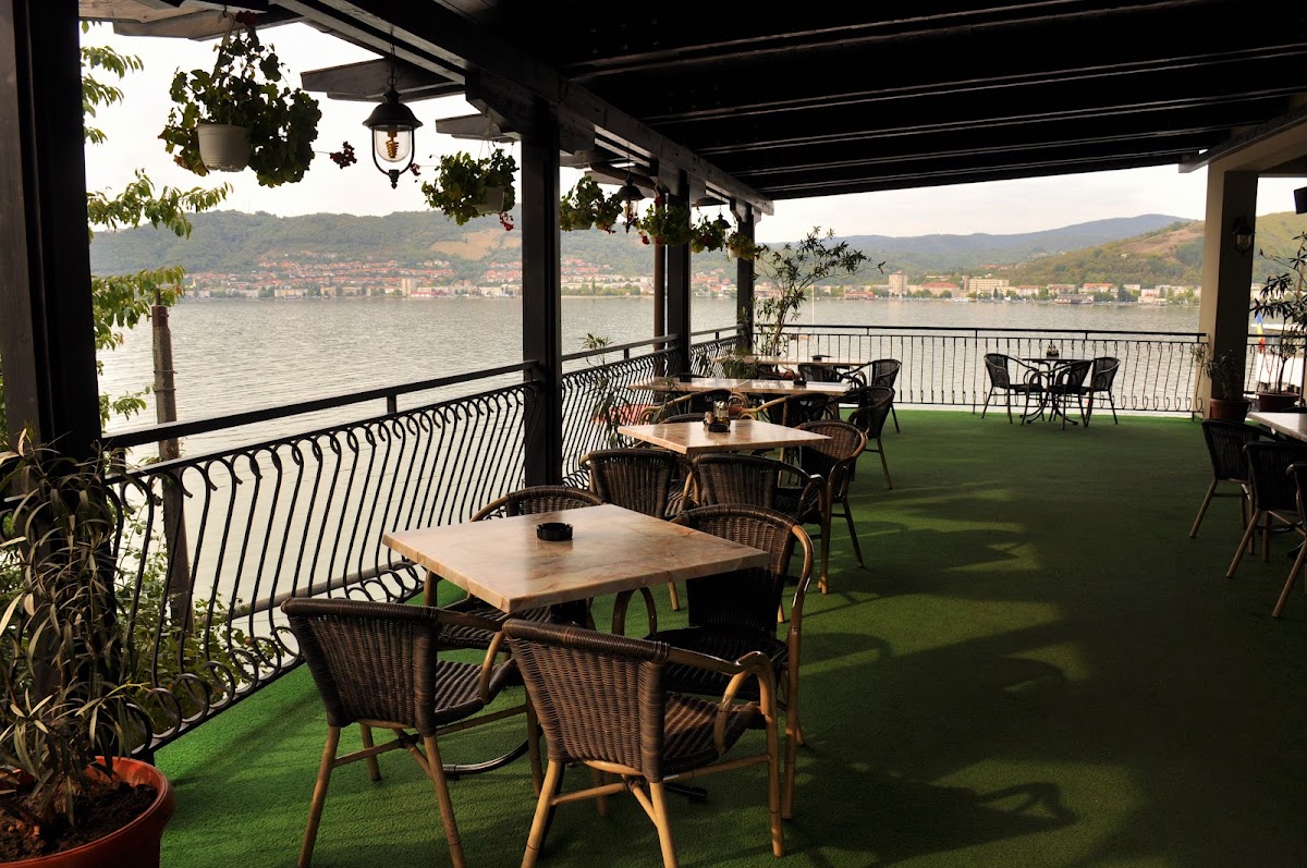 Pensiunea Țaka - foto 4