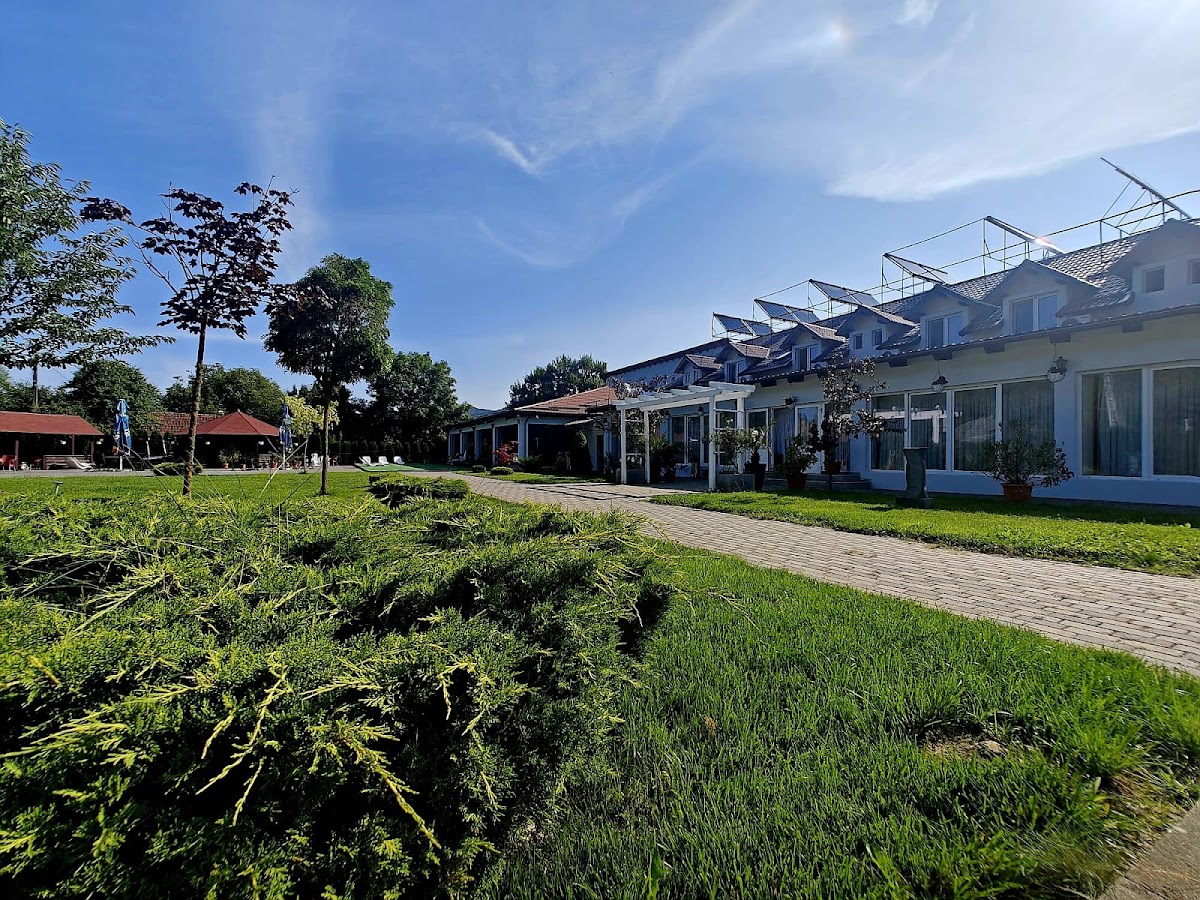 Pensiunea Vadu Izei - Alojamiento, Restaurante, Piscina, Sala de Eventos