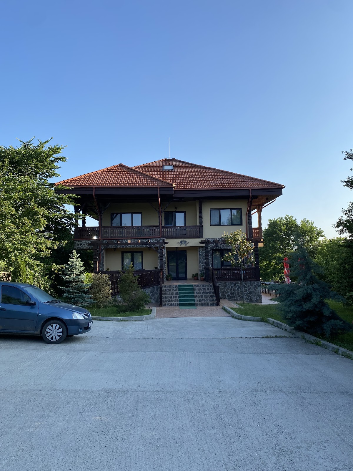 Pensiunea VisAventura - foto 1