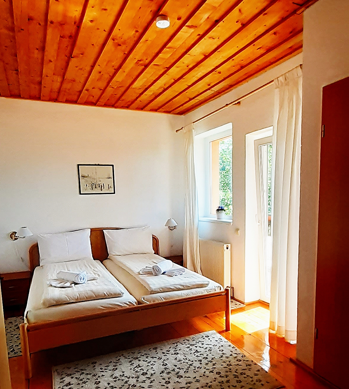 Pensiunea Zsolt&Erika la Cascadă - foto 2