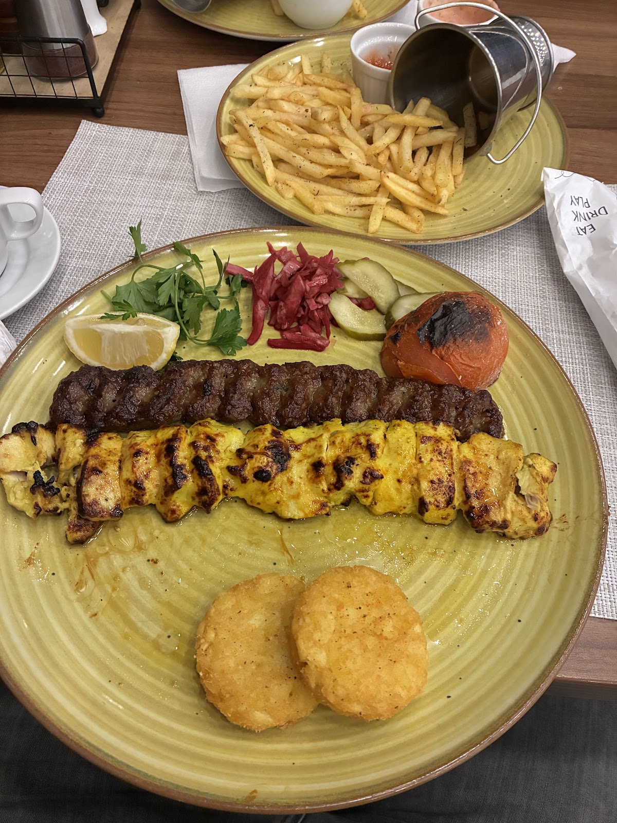 Persis Restaurant (Iranian Restaurant) - foto 3