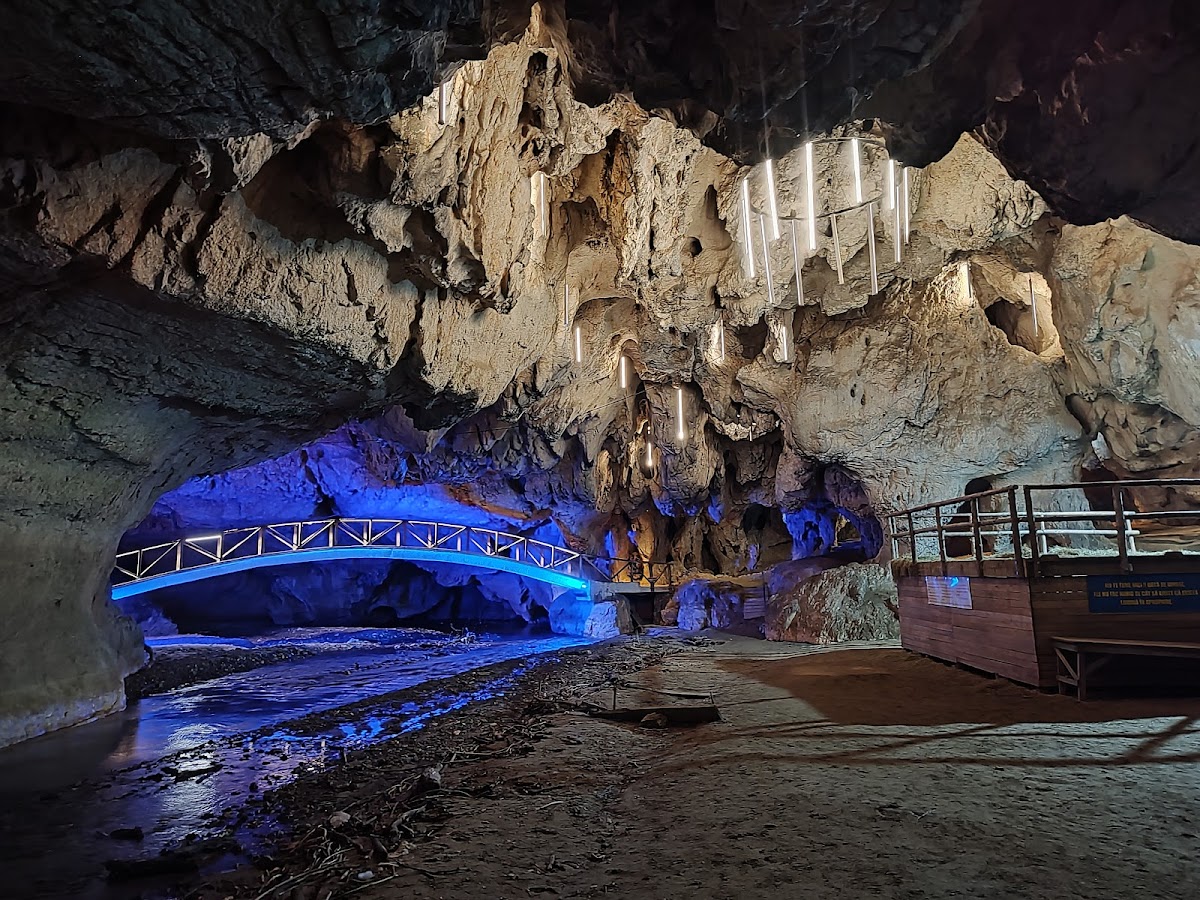 Peștera Bolii - foto 3