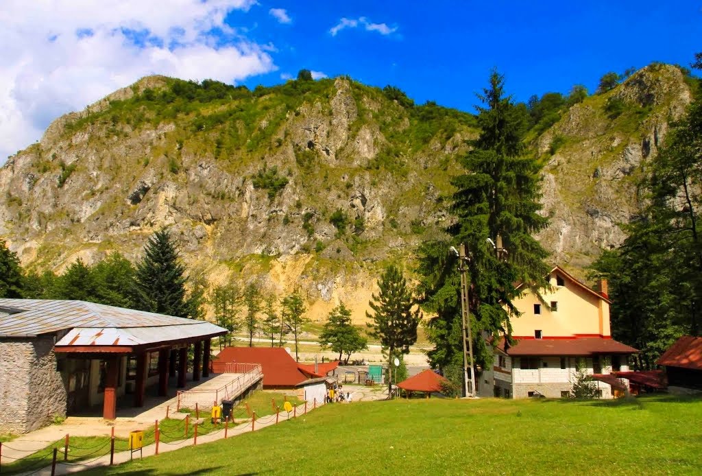 Peştera Muierilor - foto 4