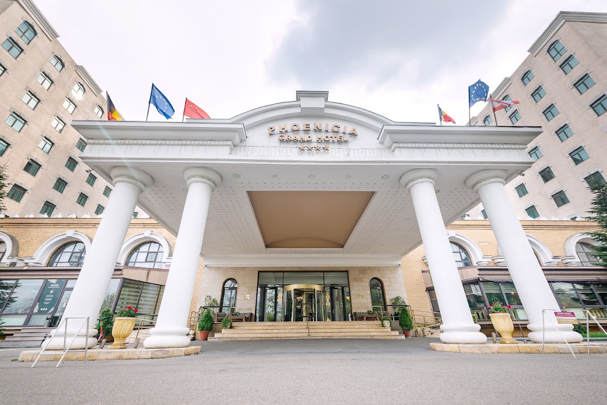 Phoenicia Grand Hotel