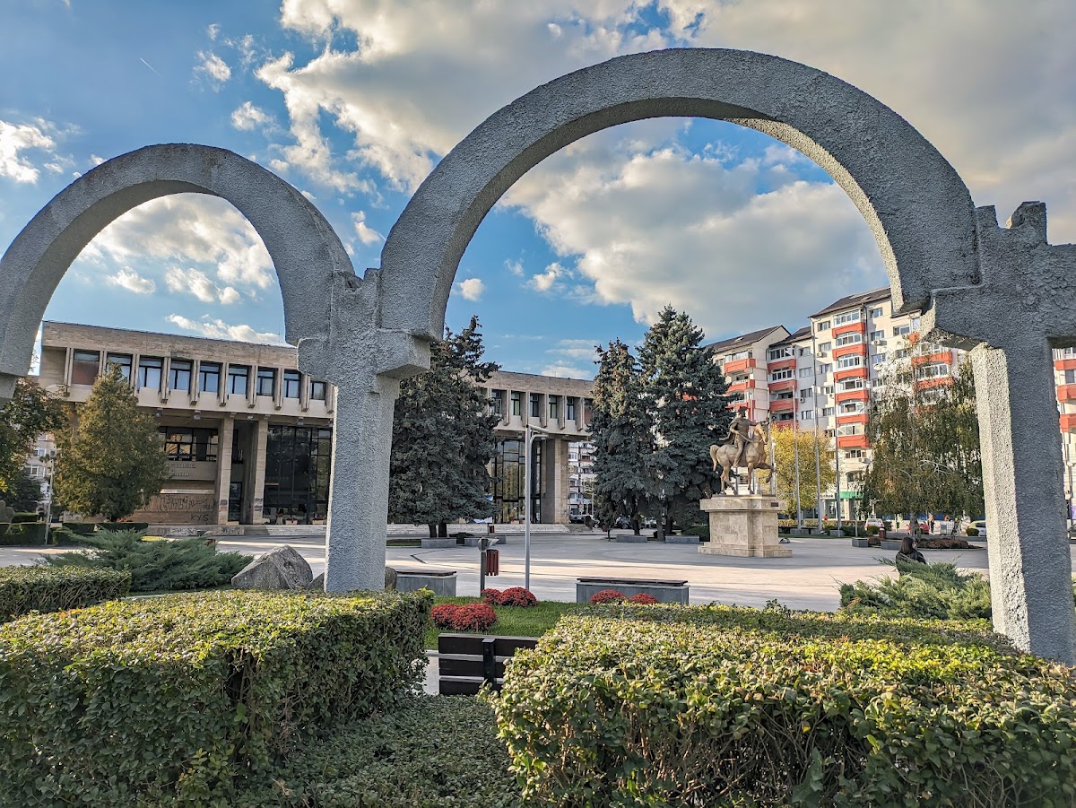 Piazza Mihai Viteazu - foto 3