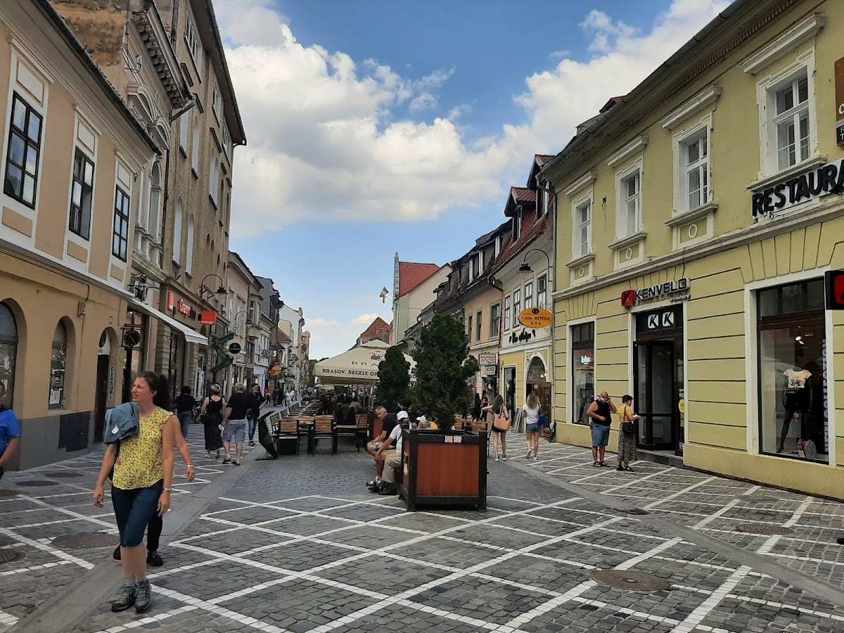 Piața Sfatului - foto 3