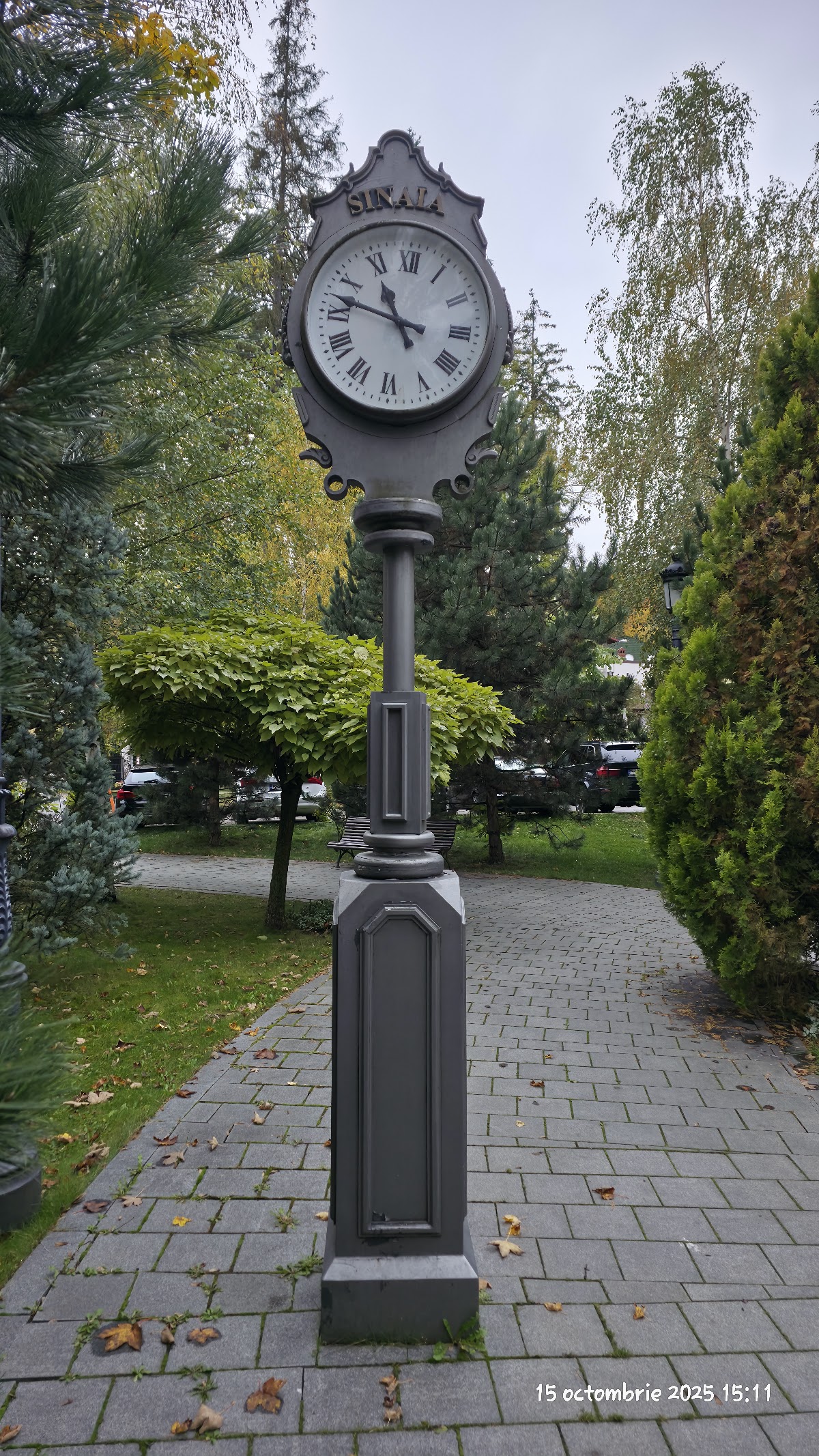 George Enescu tér - foto 4