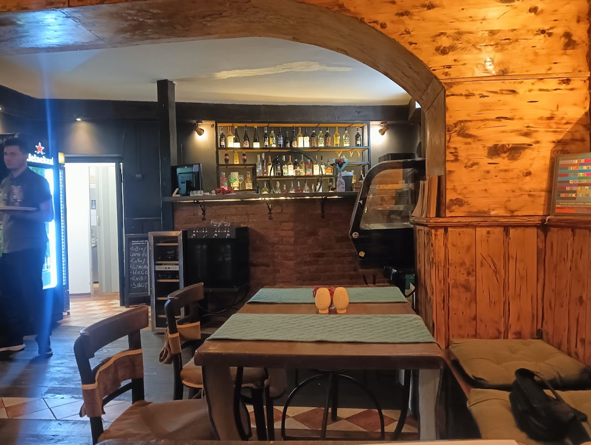 PIQUANT 餐厅 Pitești - foto 5