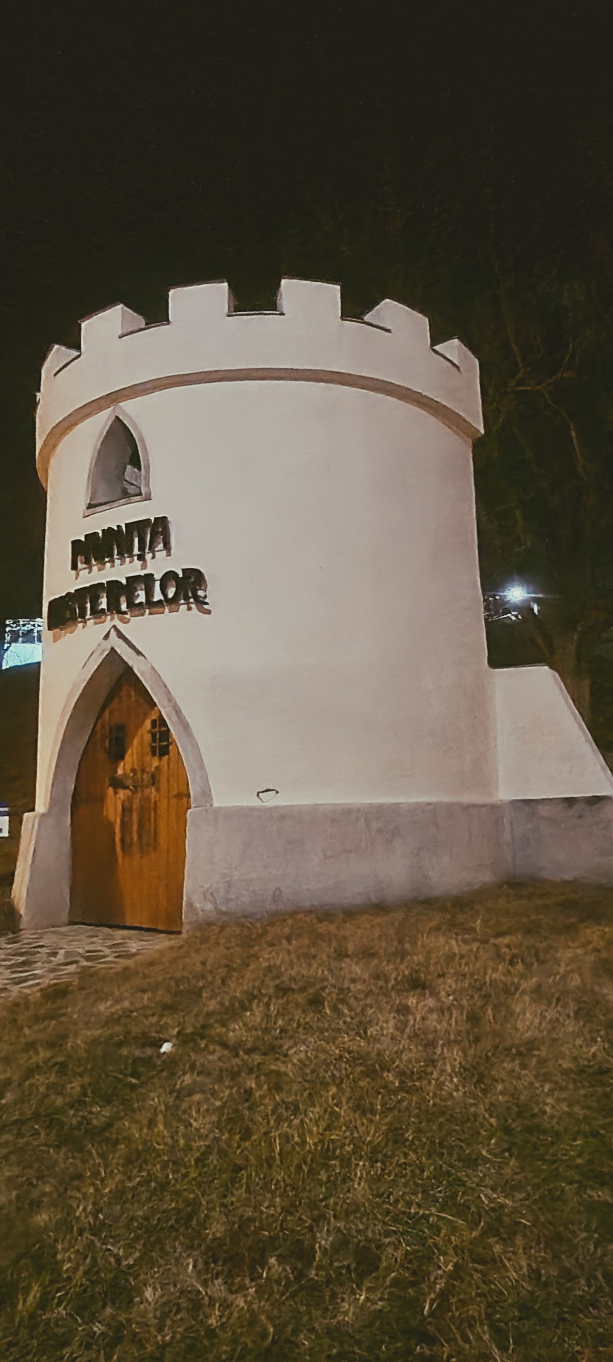 Pivnița Misterelor, Ardud