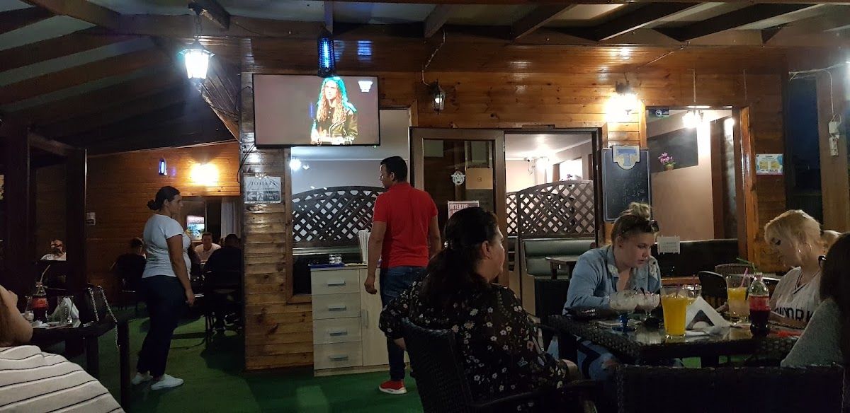 Pizzeria Molo Garden, Şărmăşag