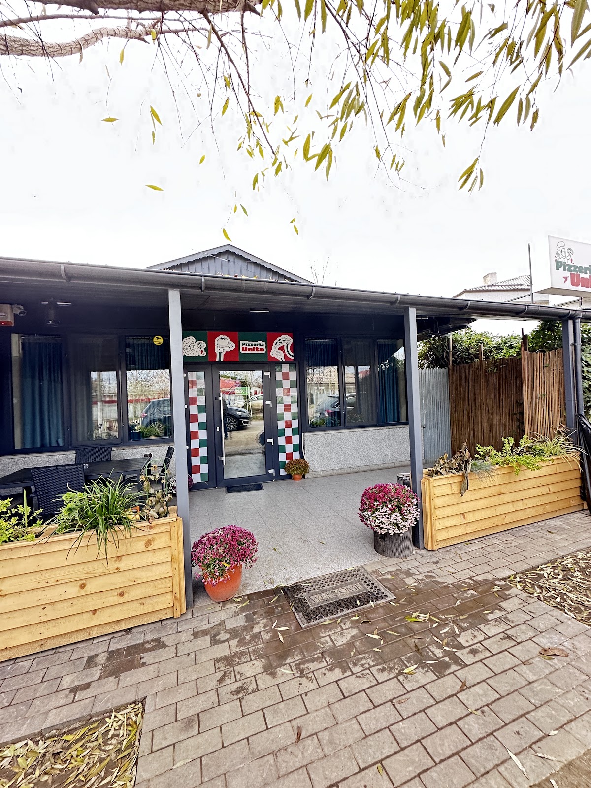 Pizzeria Unito, Piscu