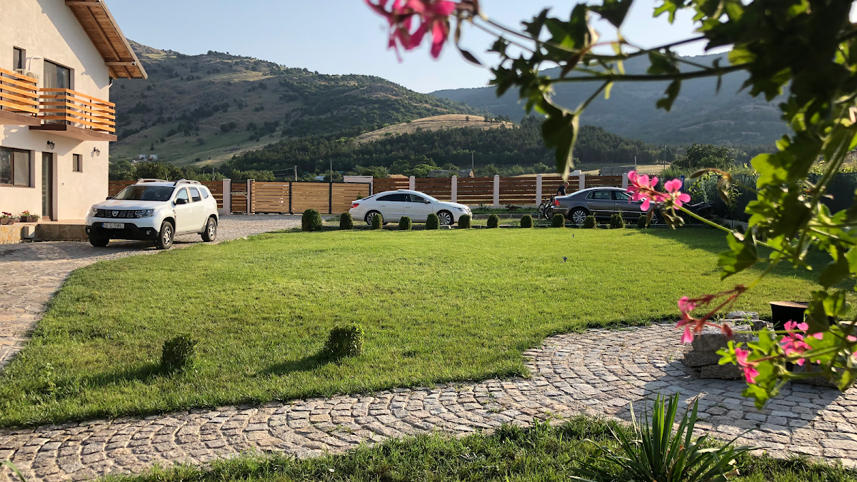 Plai Dobrogean - foto 4