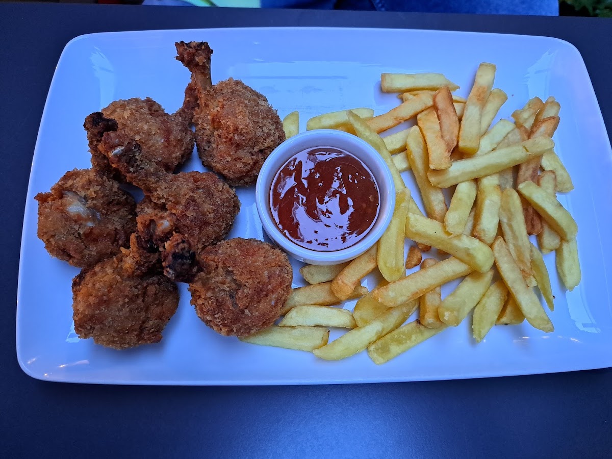 Plan B Cafe Bistro - foto 2