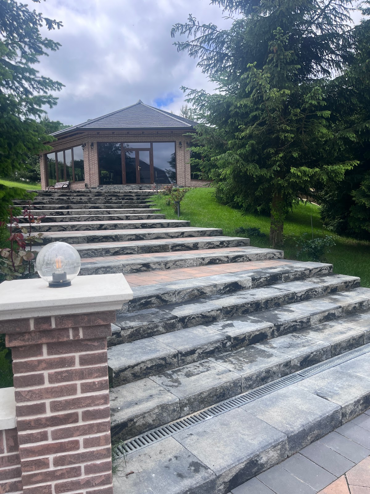 Poiana Putna - foto 1