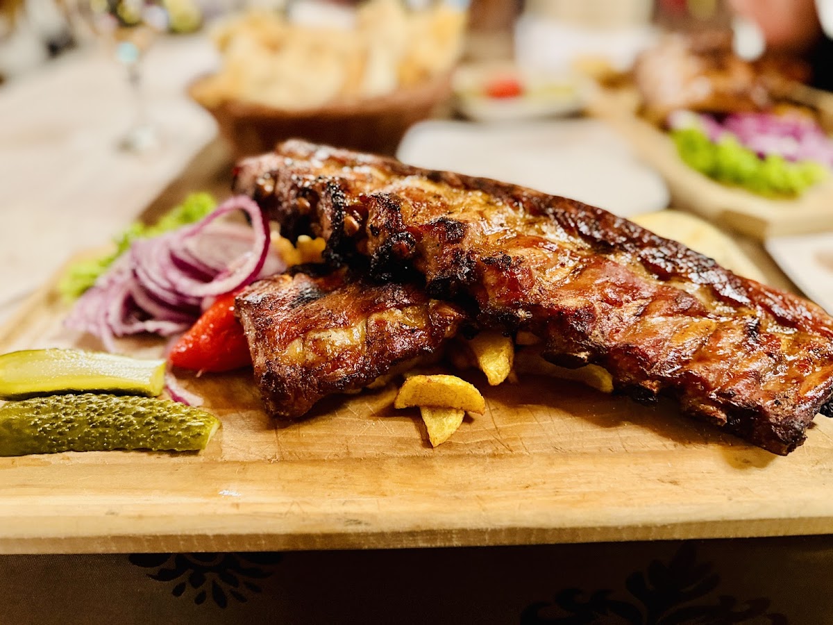 Popas Brădet - La Ionescu - foto 2