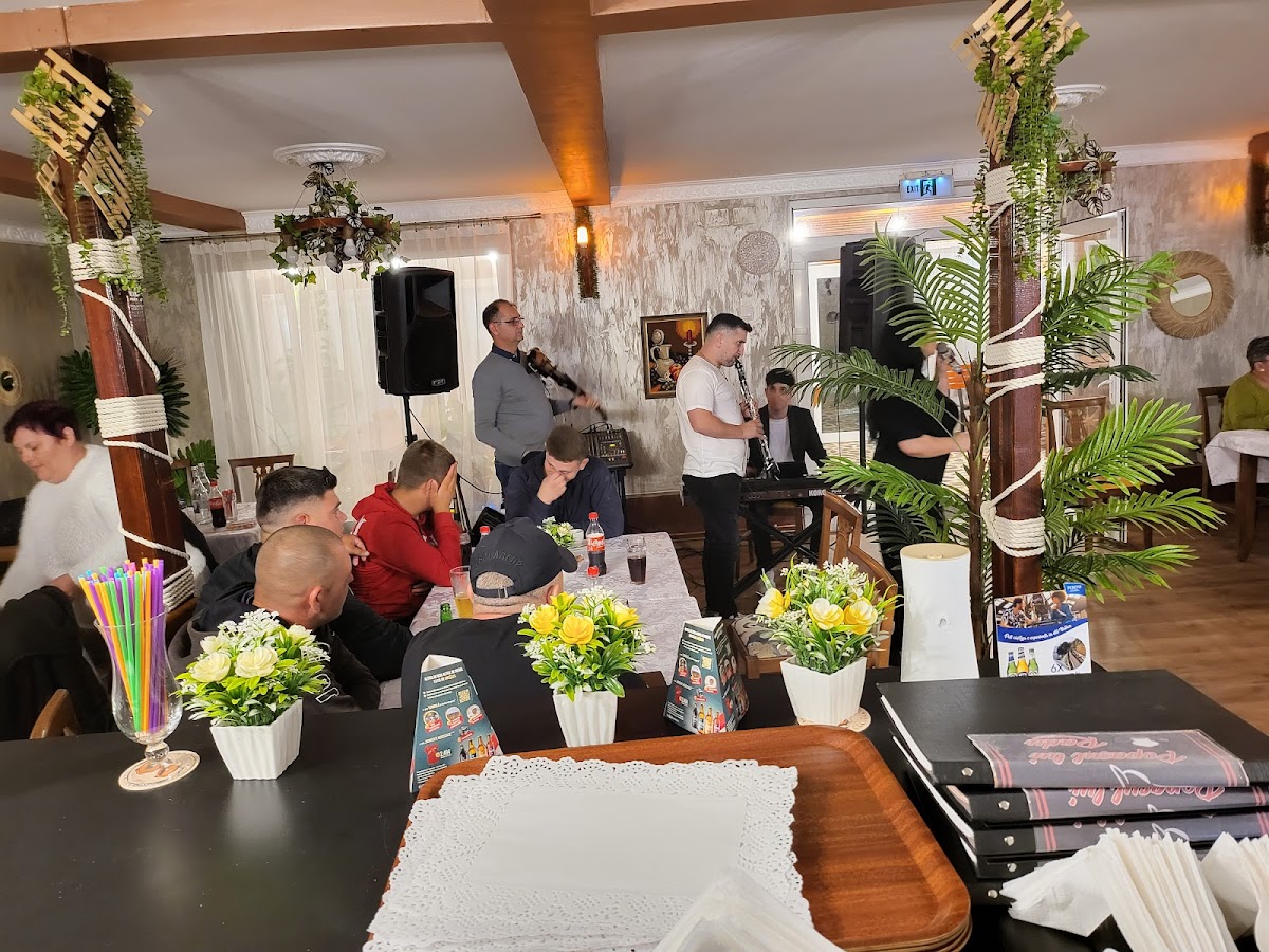 Radu's Stop - foto 1