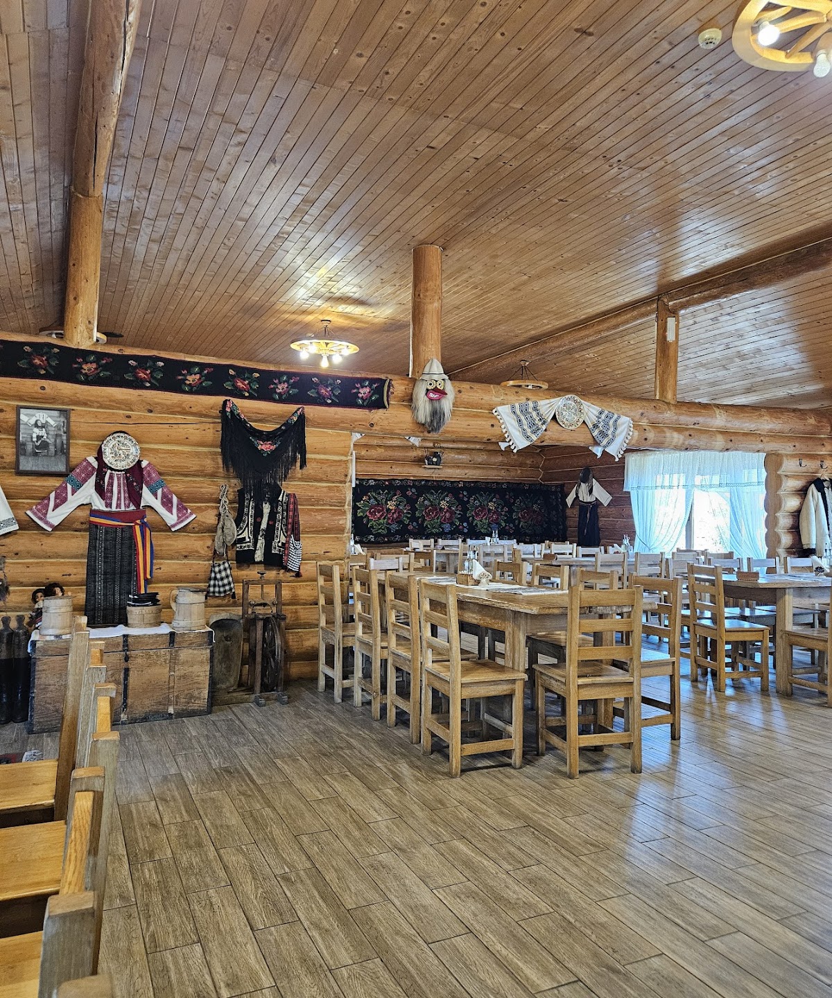 Popasul Vladichii - foto 1