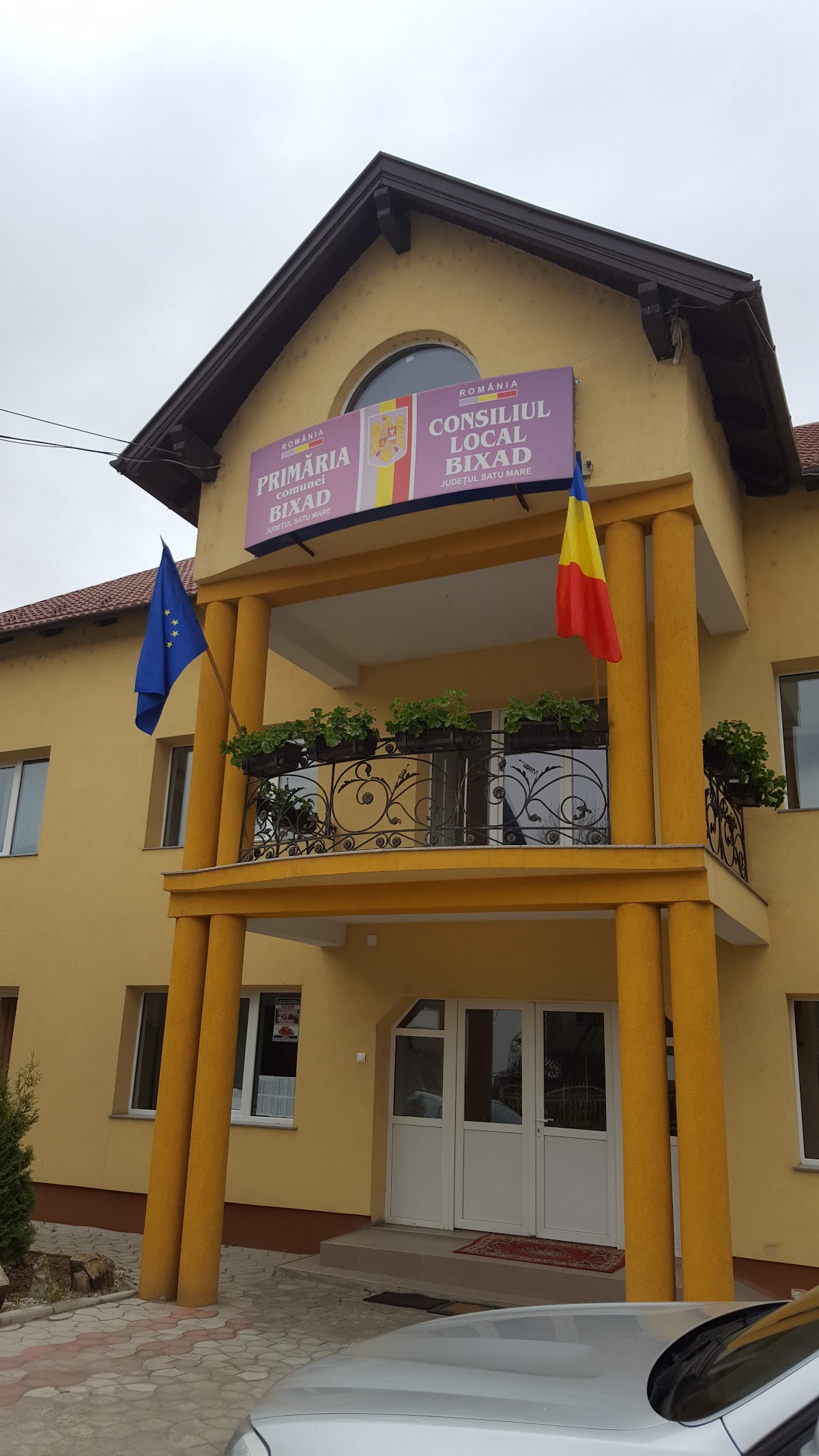 Bixad Town Hall - foto 2