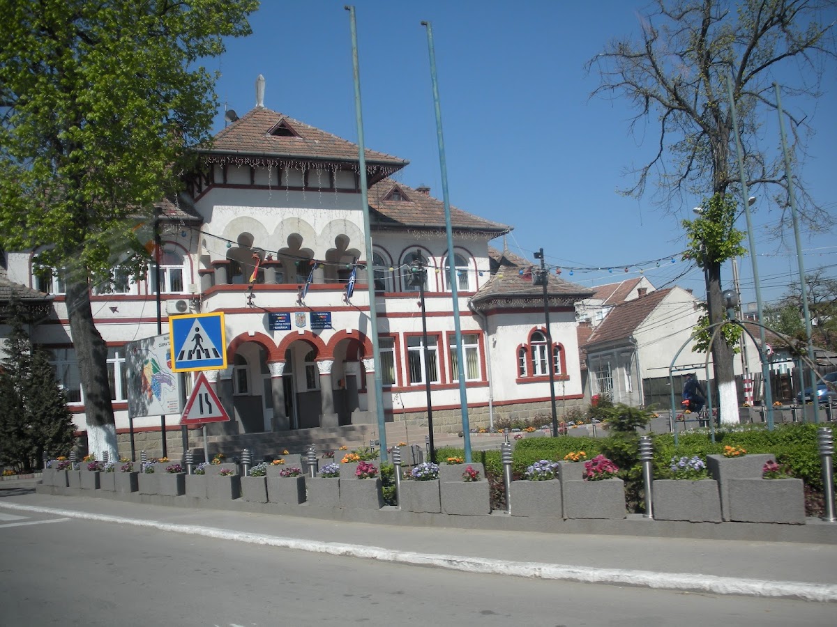 Câmpia Turzii Városháza - foto 2