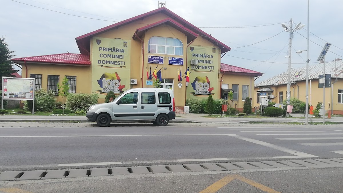 Primăria Domneşti - foto 2