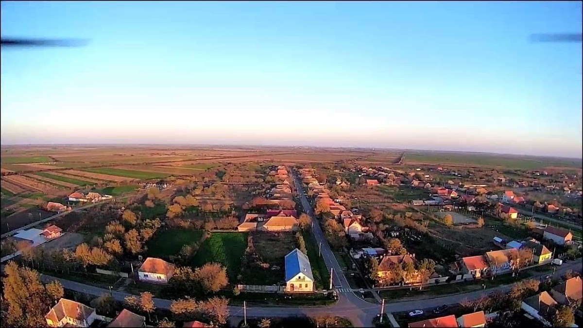 Primaria Livezile - foto 2