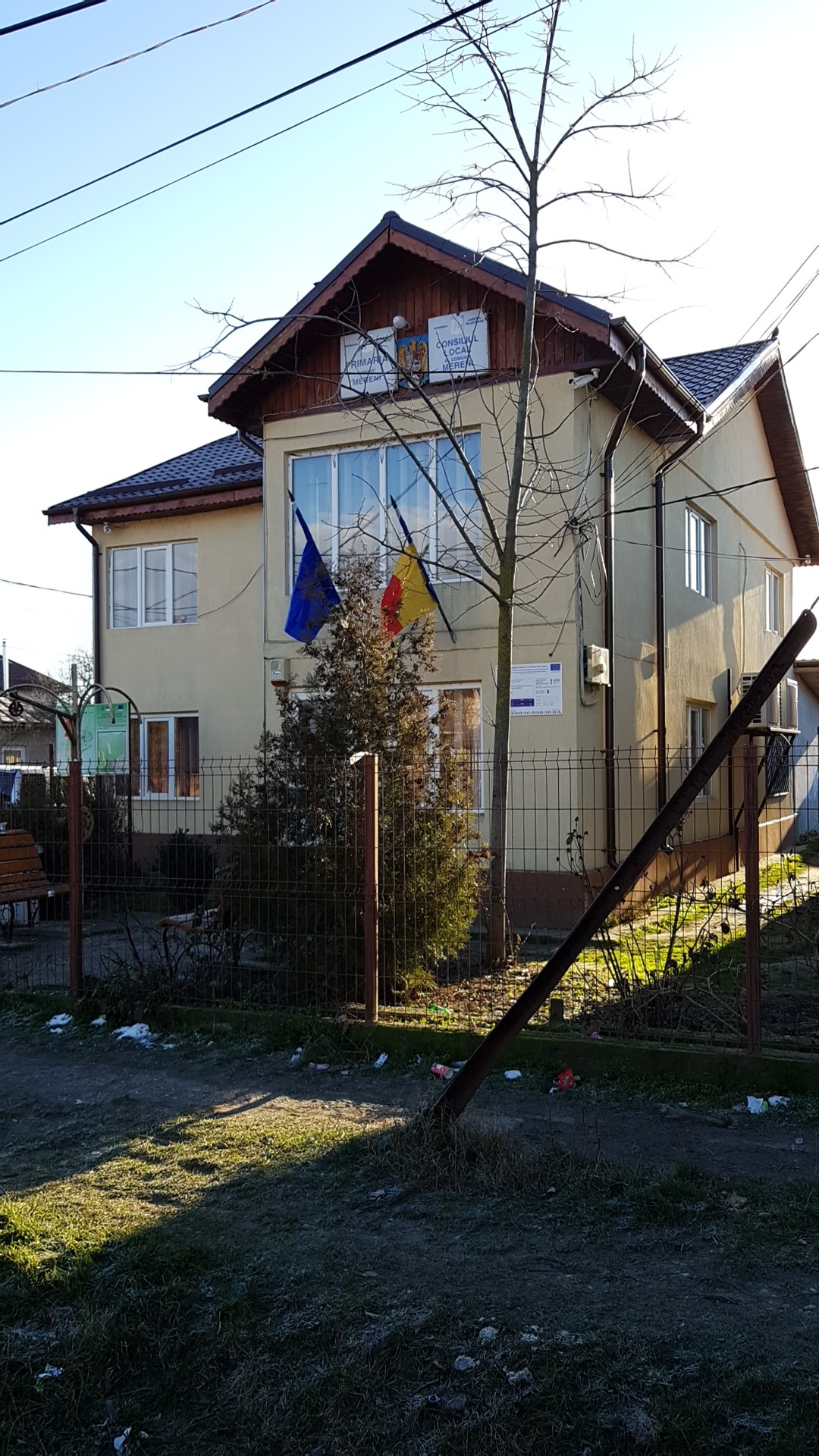 Primăria Mereni - foto 2