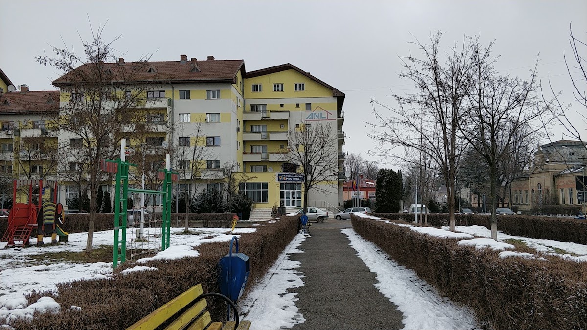 Podu Iloaiei Városháza - foto 4