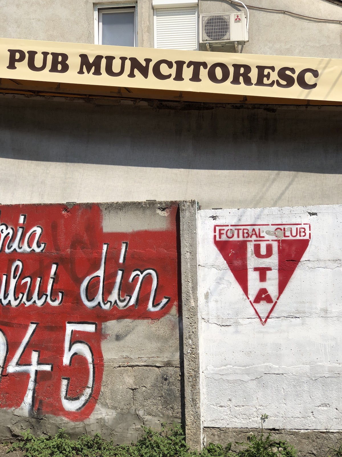 Pub Muncitoresc - foto 2