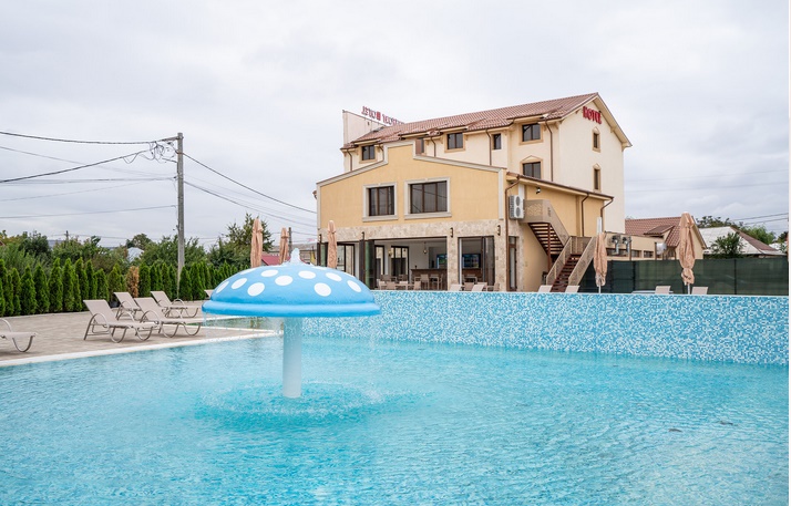 Red Confort Hotel - foto 1