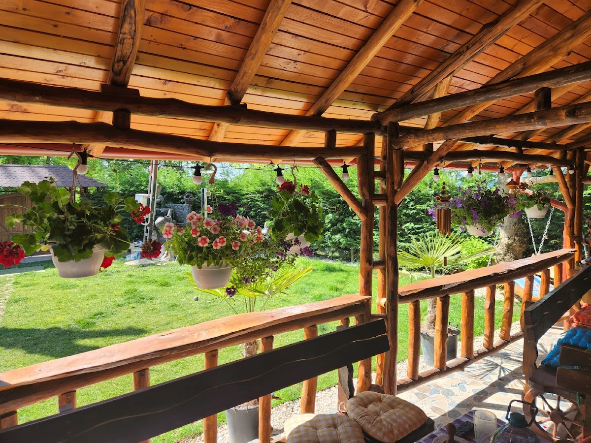 Refugiul Rustic - Retraite avec Jacuzzi Arad