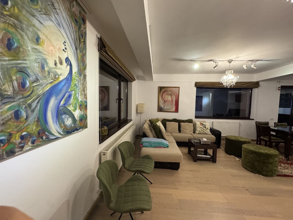 Renaissance Art Gallery - foto 2
