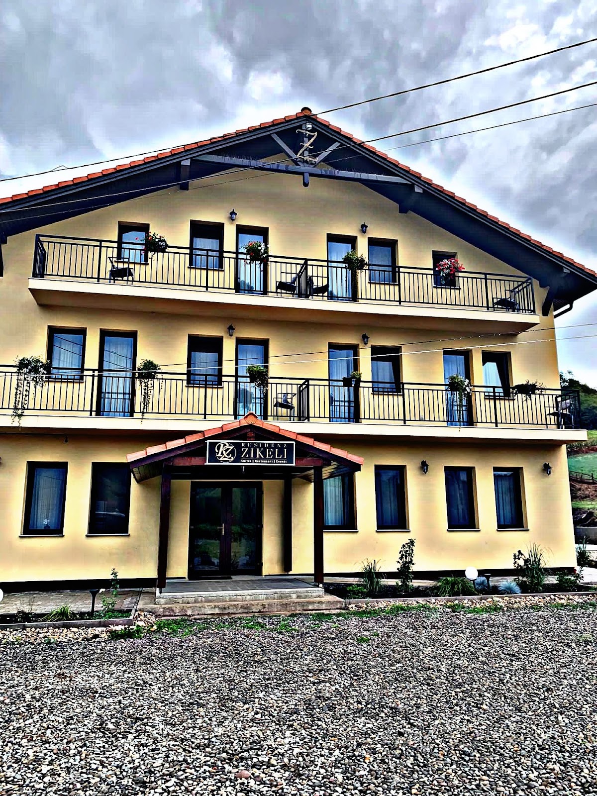 Residenz Zikeli, Viişoara