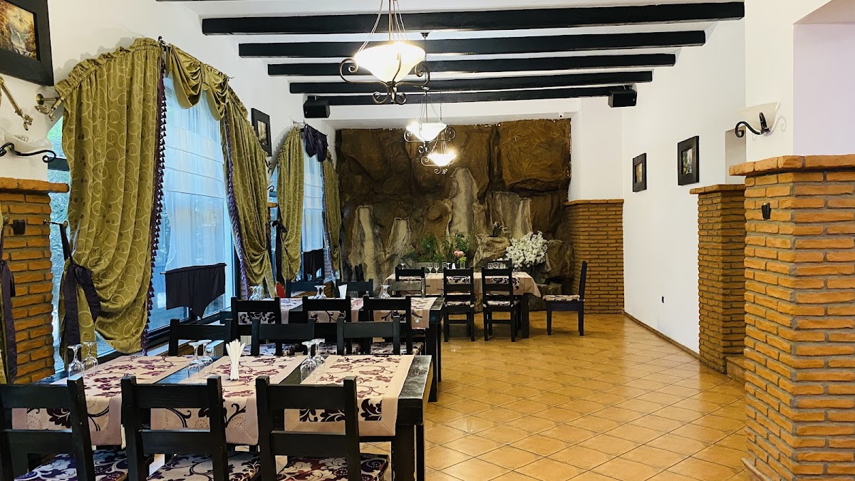 Restaurant 2D, Cislău