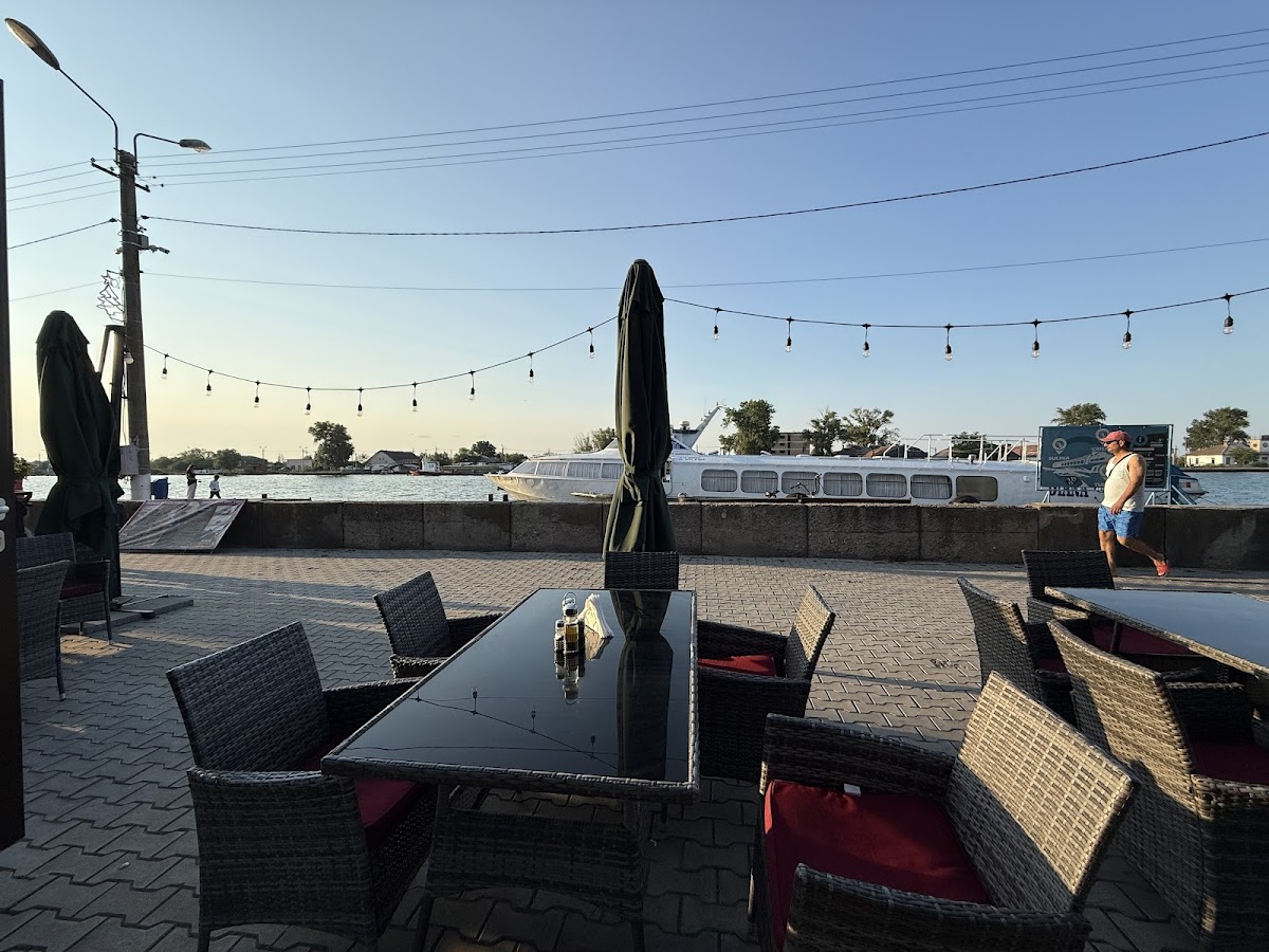 Restaurant AMIRAL - foto 3