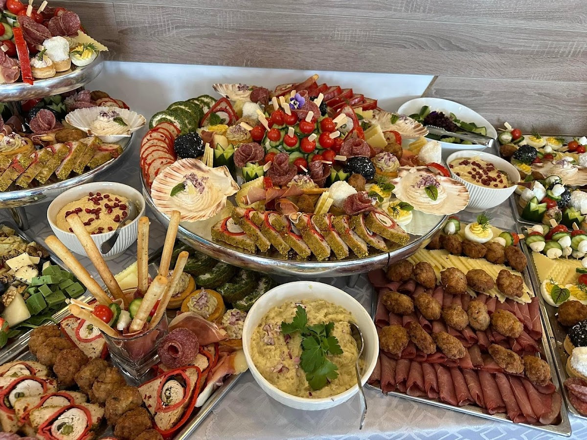 Restaurant Baffi Cafe Bragadiru - foto 2