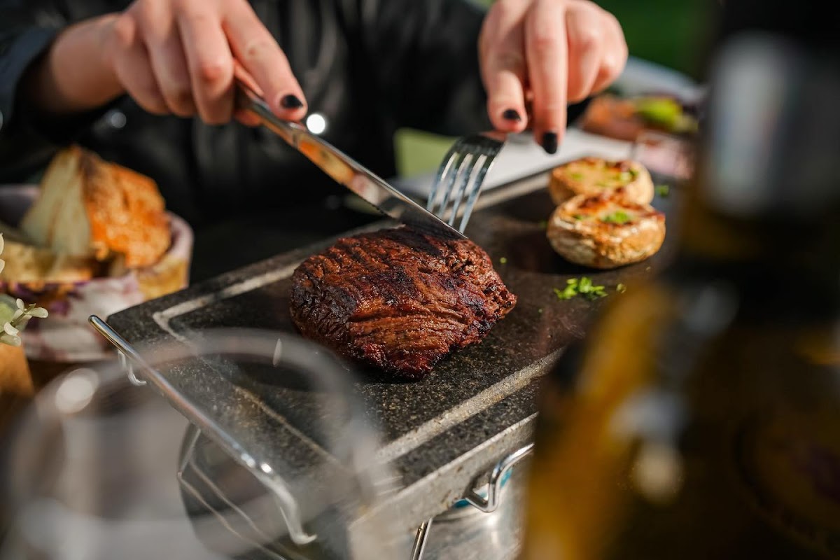 Restaurante Ballroom La Povești - foto 2
