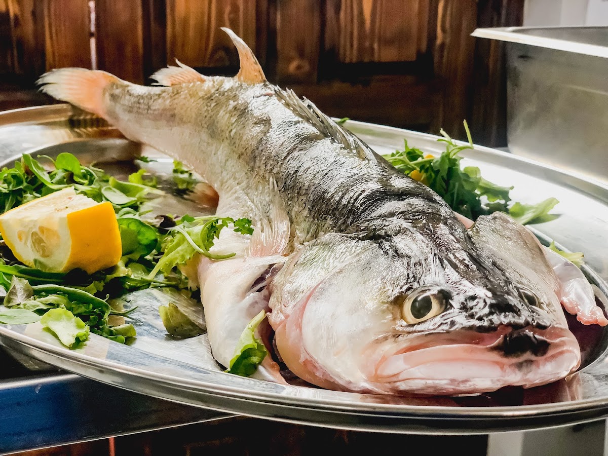 Restaurant Blue Acqua – Faleza Dunării Galaţi - foto 2