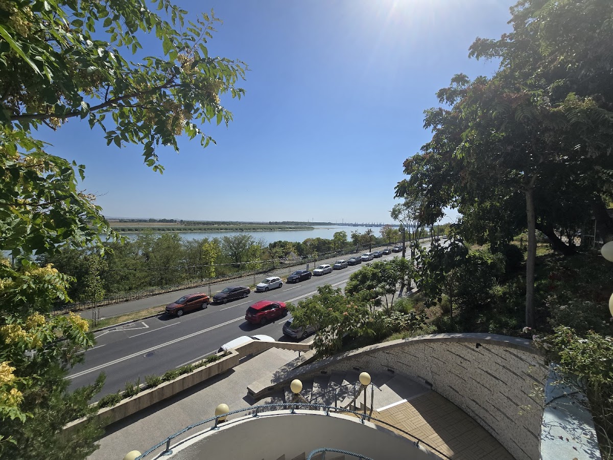 Restaurant Blue Acqua – Faleza Dunării Galaţi - foto 3